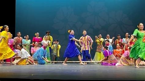 Sayawit: Sayaw at Dukit .